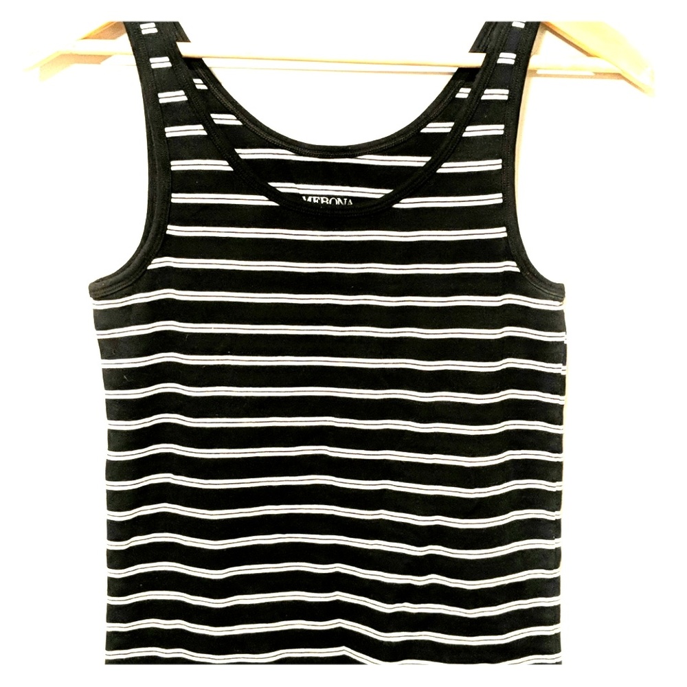 Women's Merona fitted tank sz. Lg